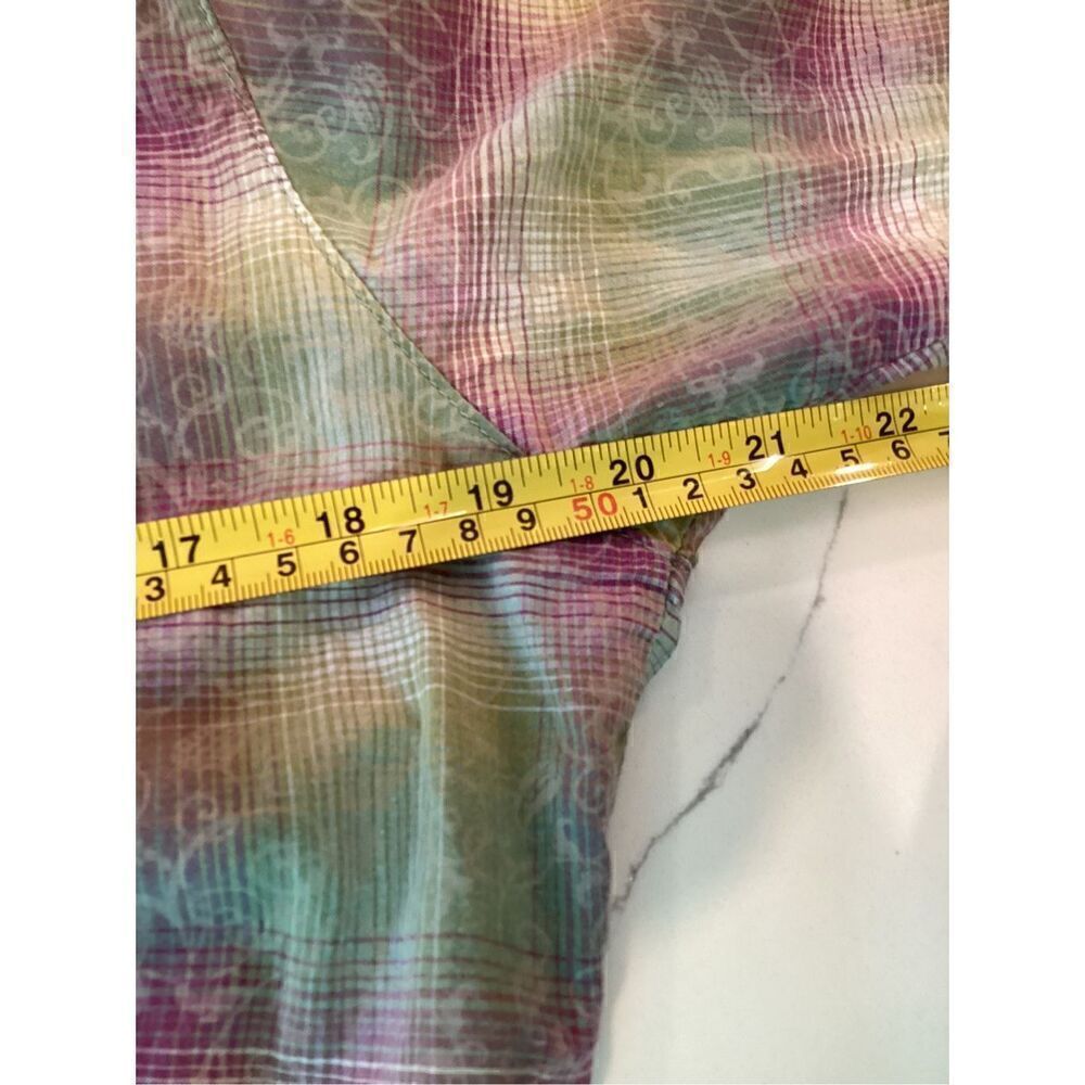 Wrangler Womens Plaid Button Down Shirt Sz M Embroidered Cross Pearl Snap Button - Picture 6 of 10